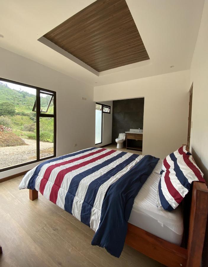 Arte De Plumas Birding Lodge Cartago Exterior foto