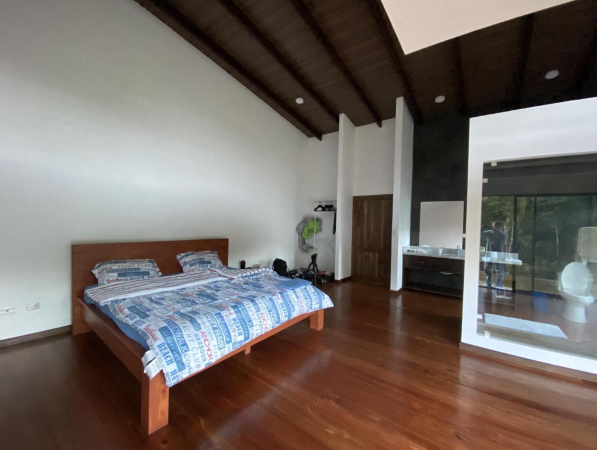 Arte De Plumas Birding Lodge Cartago Exterior foto